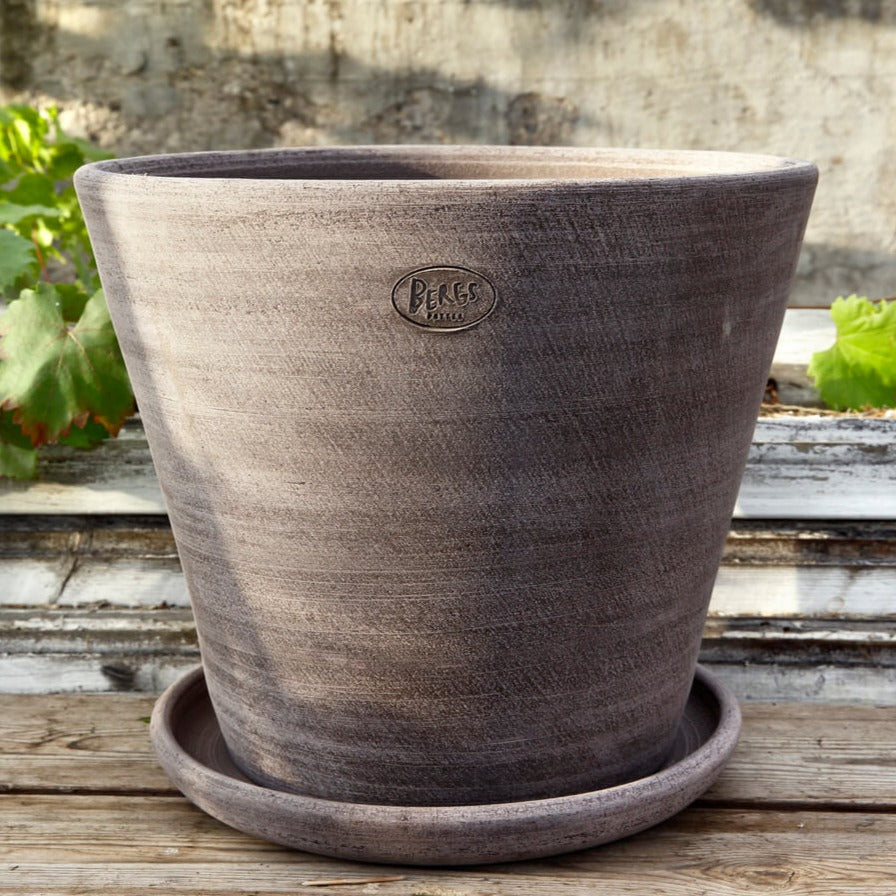 Julie, grå terracotta
